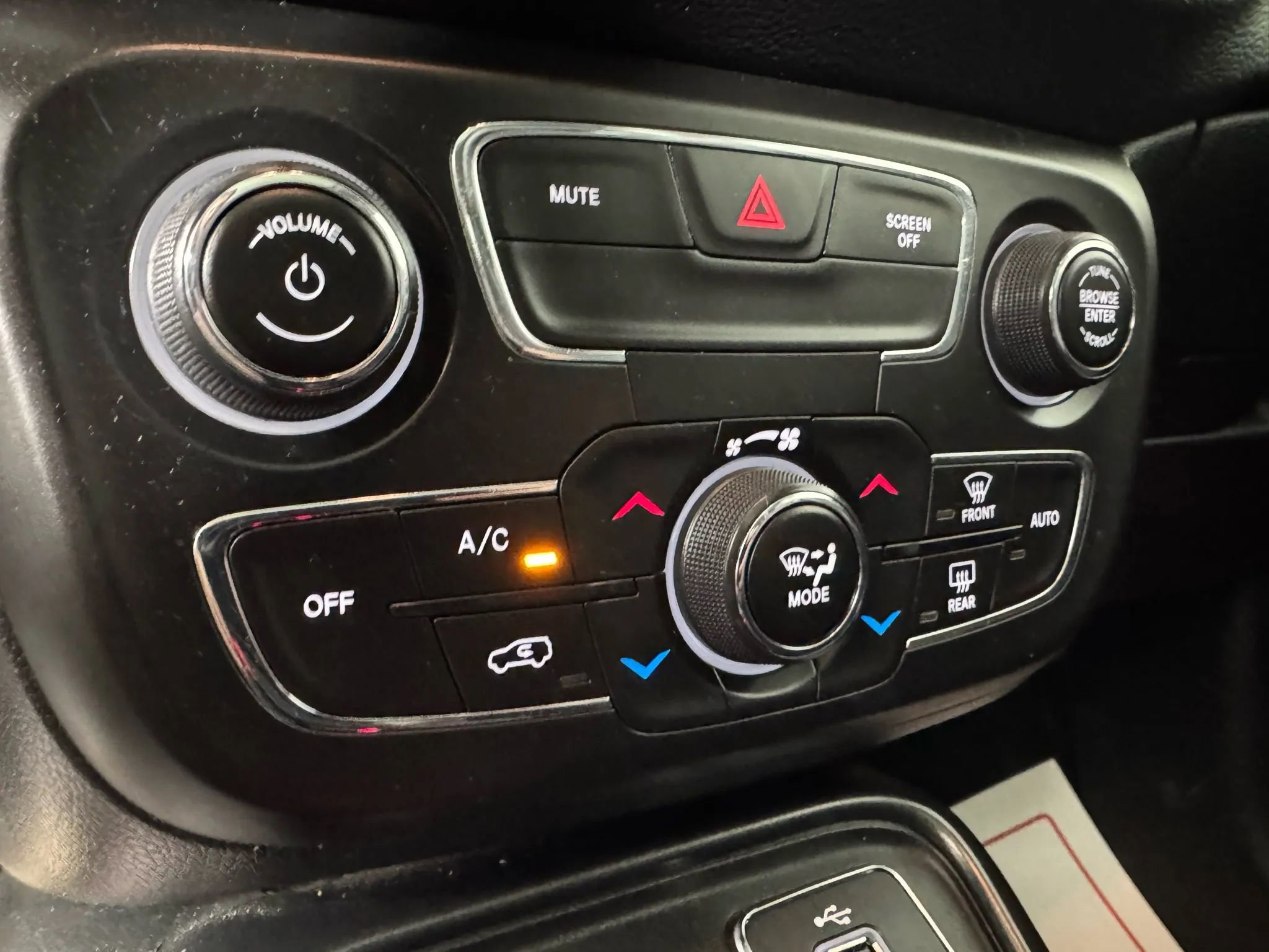 Used 2018 Jeep Compass Trailhawk w/ Leather Interior Group image 21