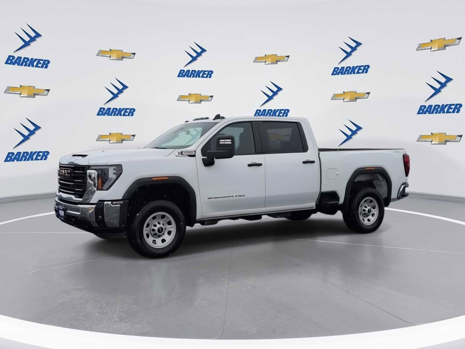 Used 2024 GMC Sierra 2500 Pro w/ Convenience Package image 5