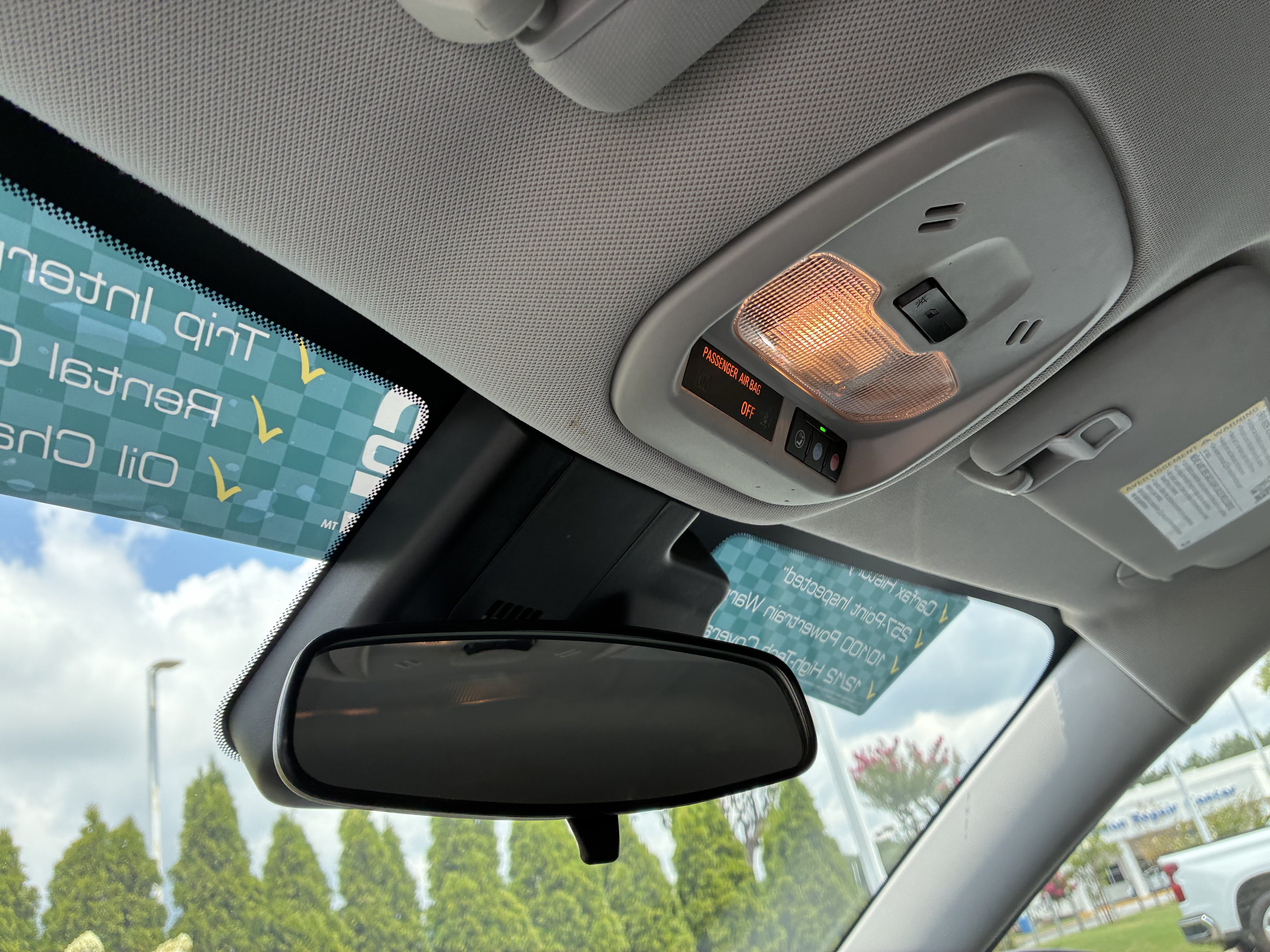 Used 2025 Chevrolet Trax LT FWD image 36