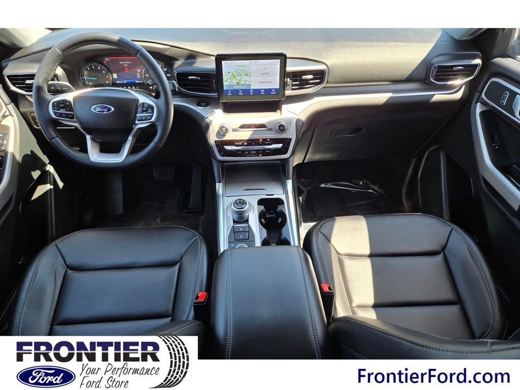 Used 2024 Ford Explorer XLT w/ Equipment Group 202A image 10
