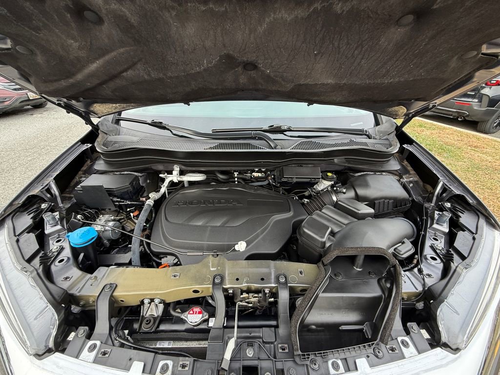 Used 2021 Honda Pilot Touring image 23