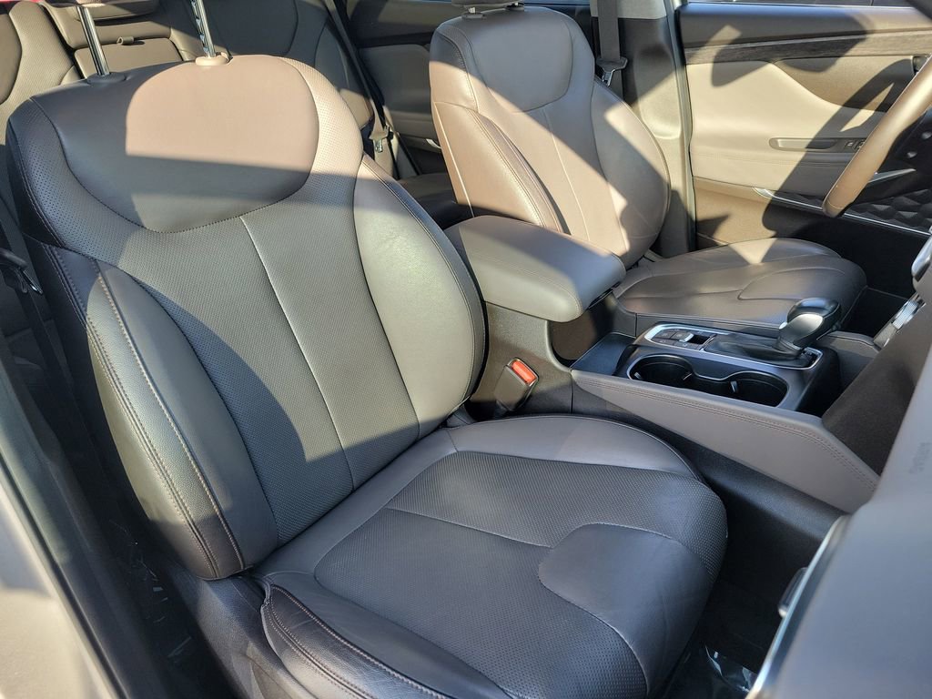 Used 2020 Hyundai Santa Fe Limited image 21