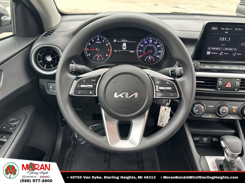 Used 2023 Kia Forte LXS FWD image 12