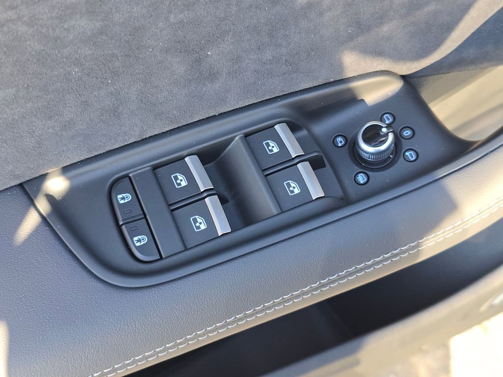 New 2026 Audi SQ7 Premium Plus AWD/4WD image 21