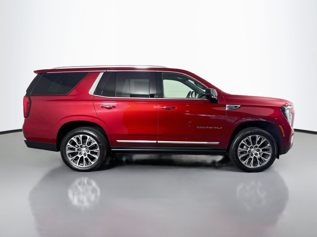 New 2026 GMC Yukon Denali w/ Denali Reserve Package AWD/4WD image 8