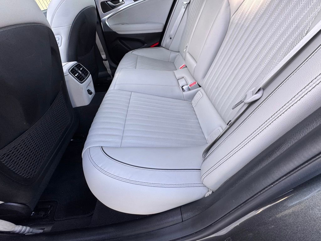 Used 2021 Genesis G70 2.0T w/ Elite Package image 21