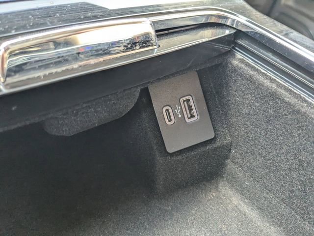 Used 2022 Lincoln Nautilus FWD w/ Premium Package image 26