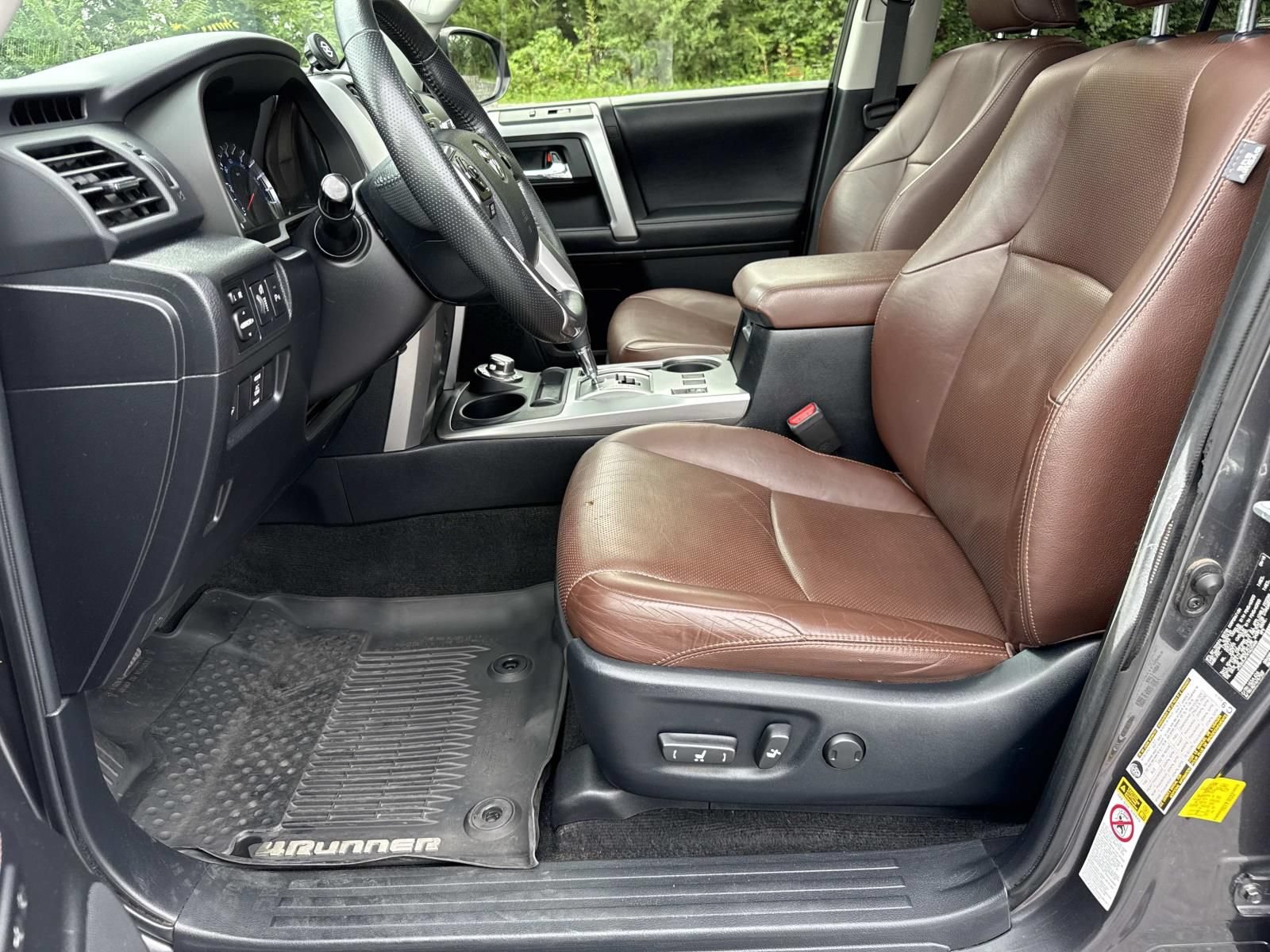 Used 2019 Toyota 4Runner Limited AWD/4WD image 29