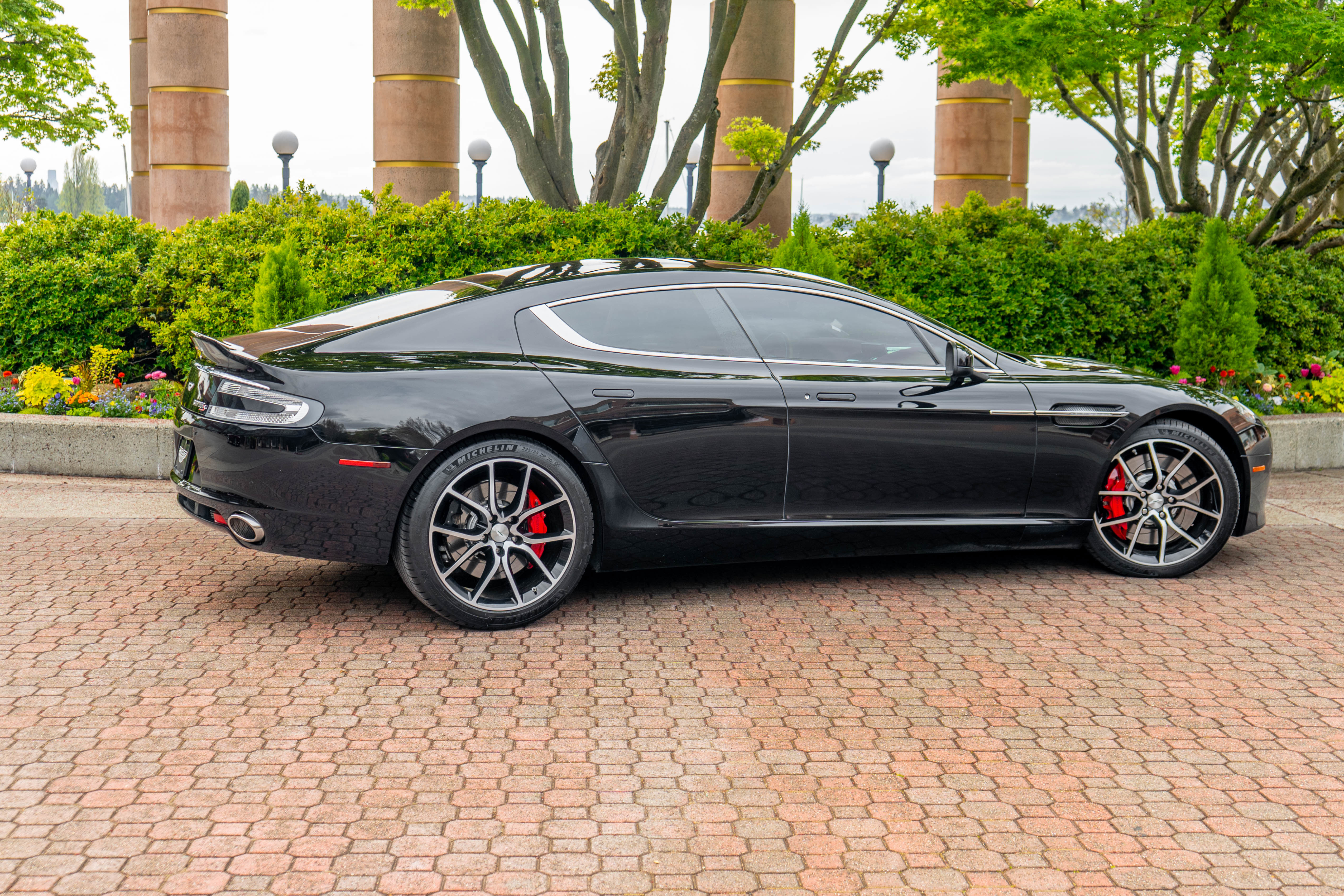 Used 2016 Aston Martin Rapide S RWD image 43