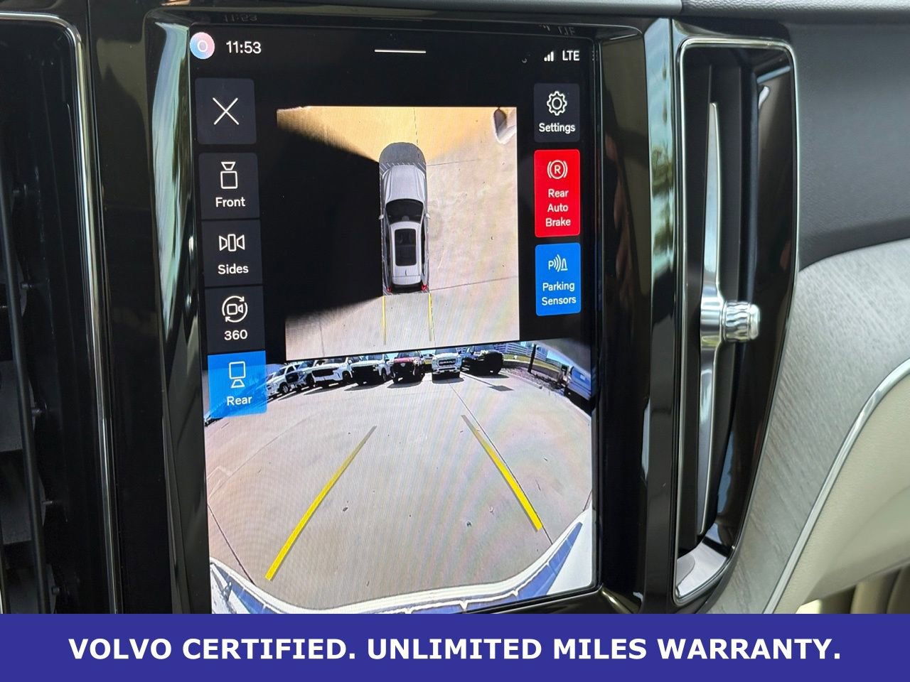 Certified 2024 Volvo XC60 T8 Plus w/ Protection Package Premier image 23