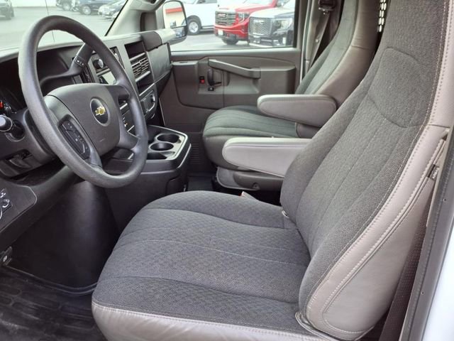 Used 2023 Chevrolet Express 2500 w/ Driver Convenience Package image 6