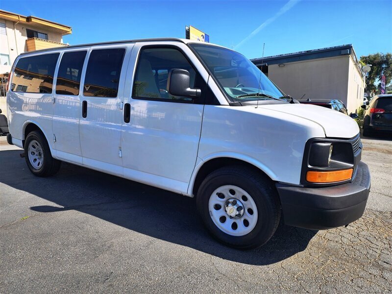 Used 2014 Chevrolet Express 1500 LS image 3