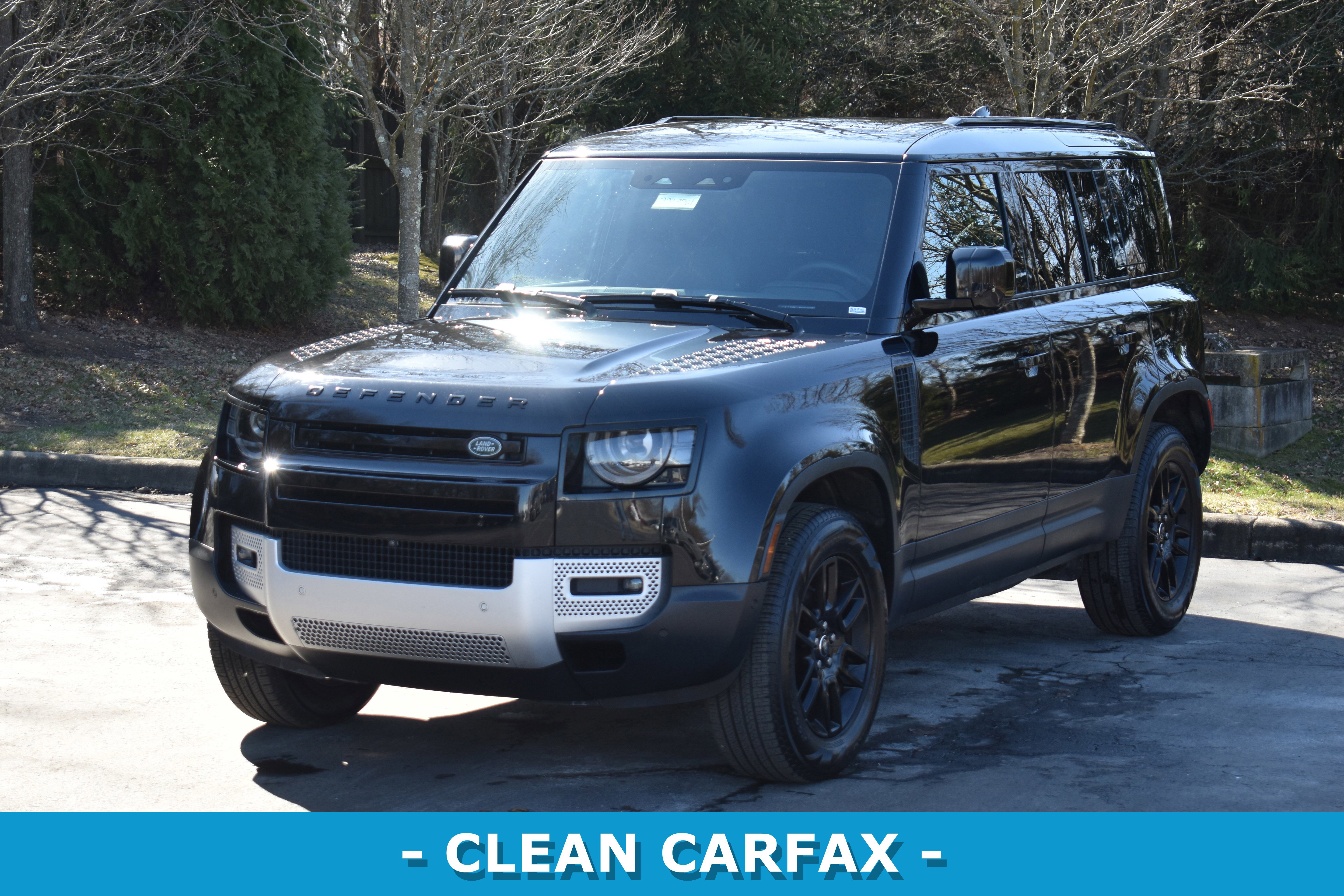 Used 2025 Land Rover Defender 110 S image 3