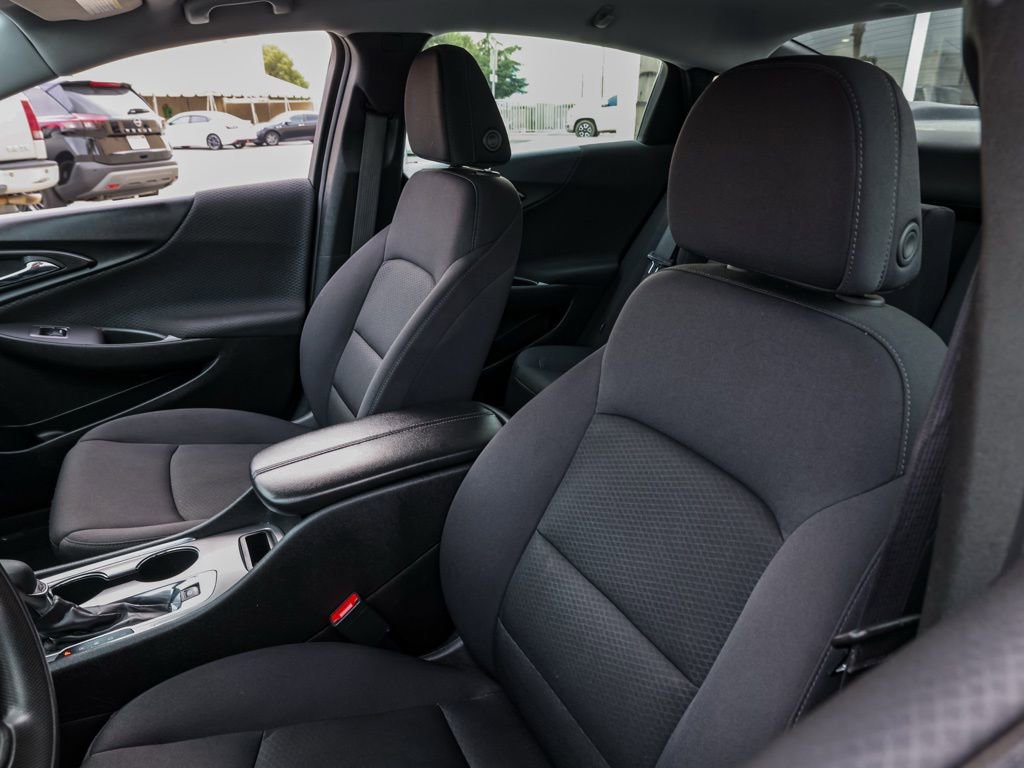 Used 2024 Chevrolet Malibu LT image 15