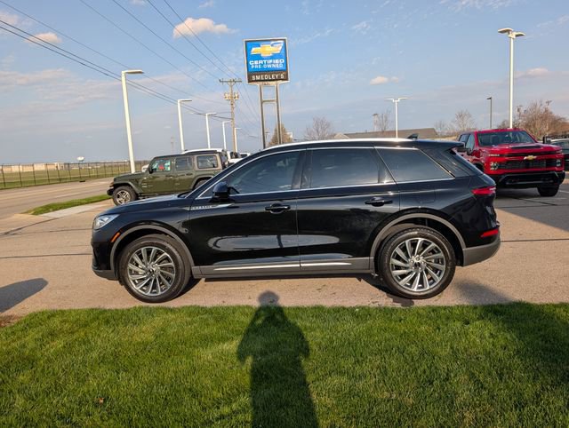 Used 2023 Lincoln Corsair Reserve image 10