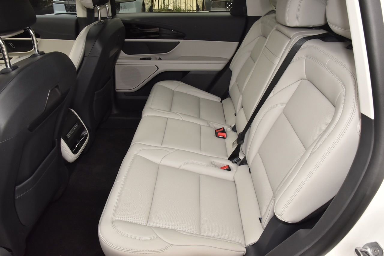 New 2026 Lincoln Nautilus Premier AWD/4WD image 21