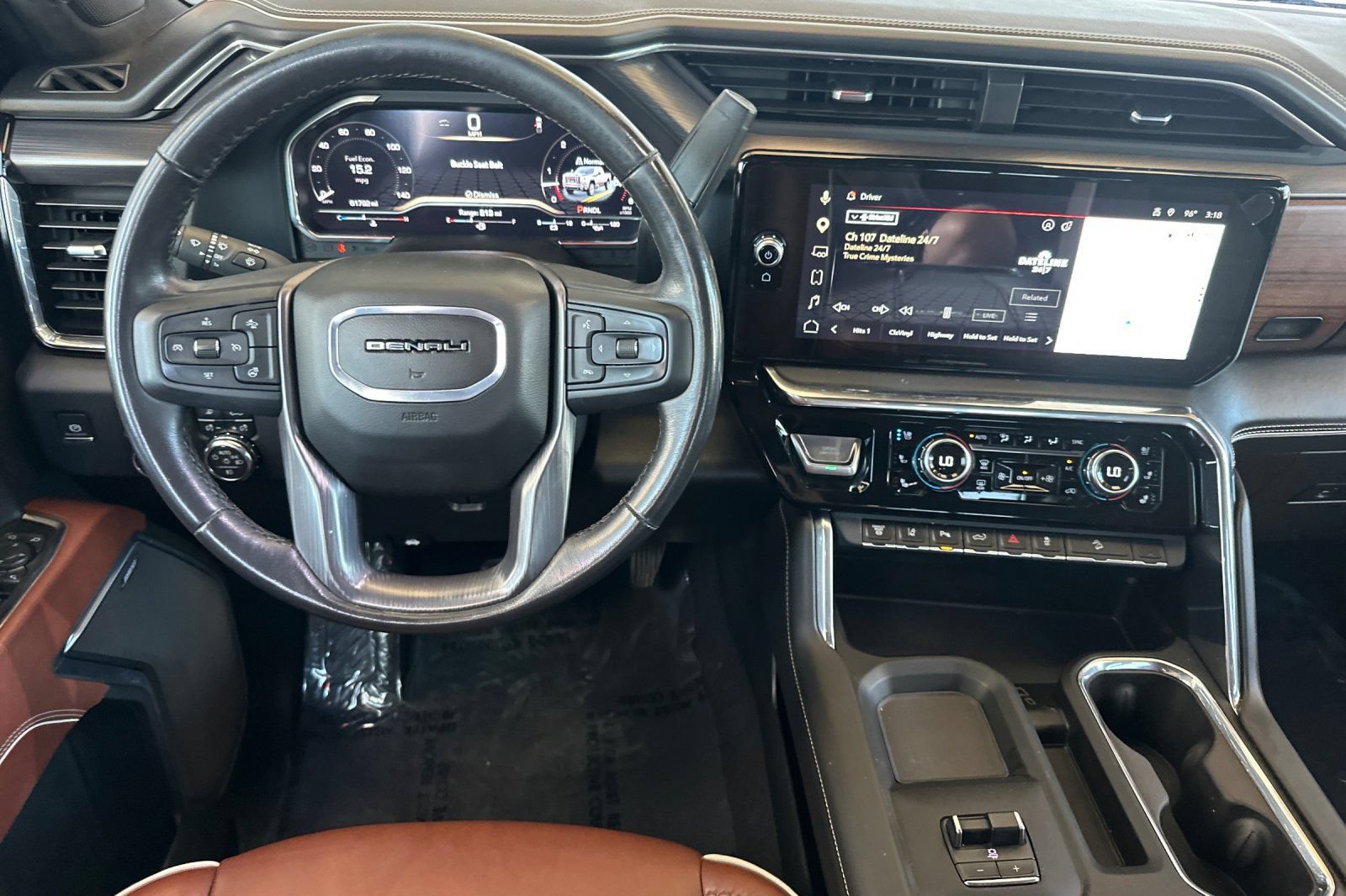 Used 2024 GMC Sierra 2500 Denali Ultimate w/ Max Trailering Package AWD/4WD image 17
