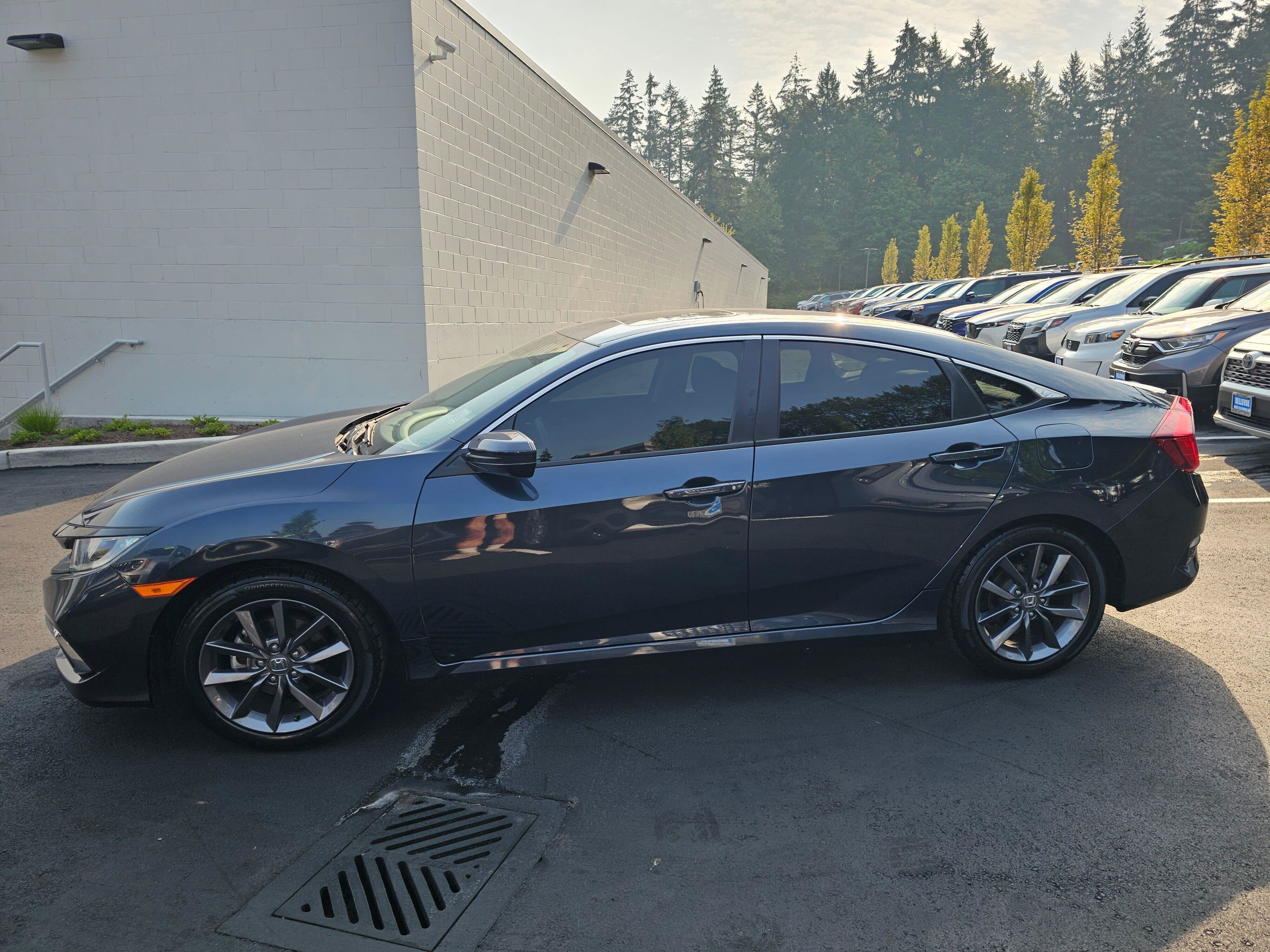 Used 2019 Honda Civic EX-L image 4