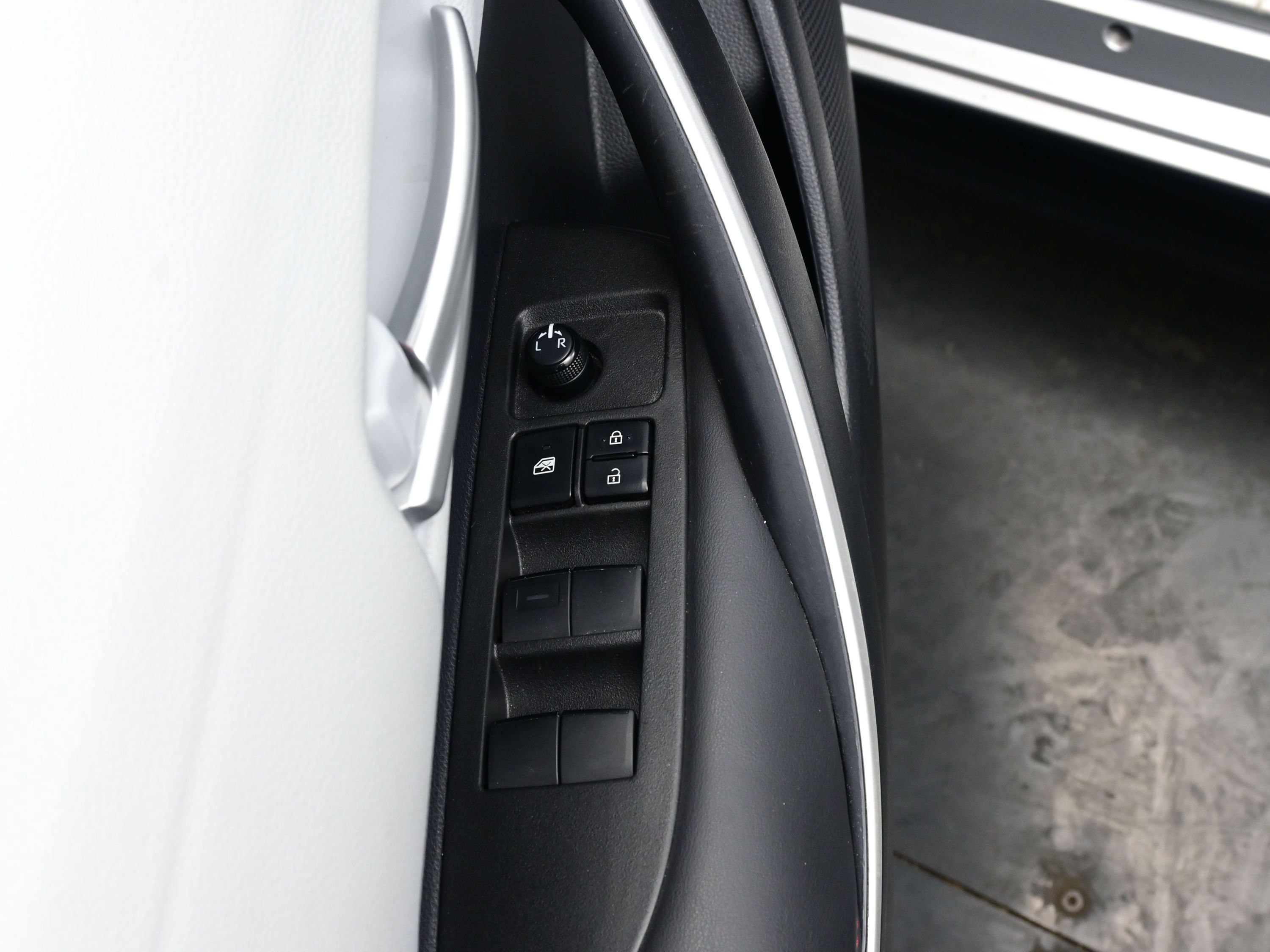 Used 2023 Toyota Corolla SE image 10