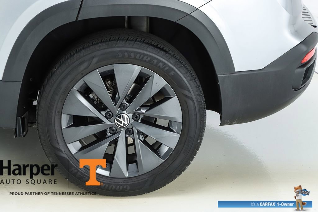 Used 2023 Volkswagen Taos S FWD image 6