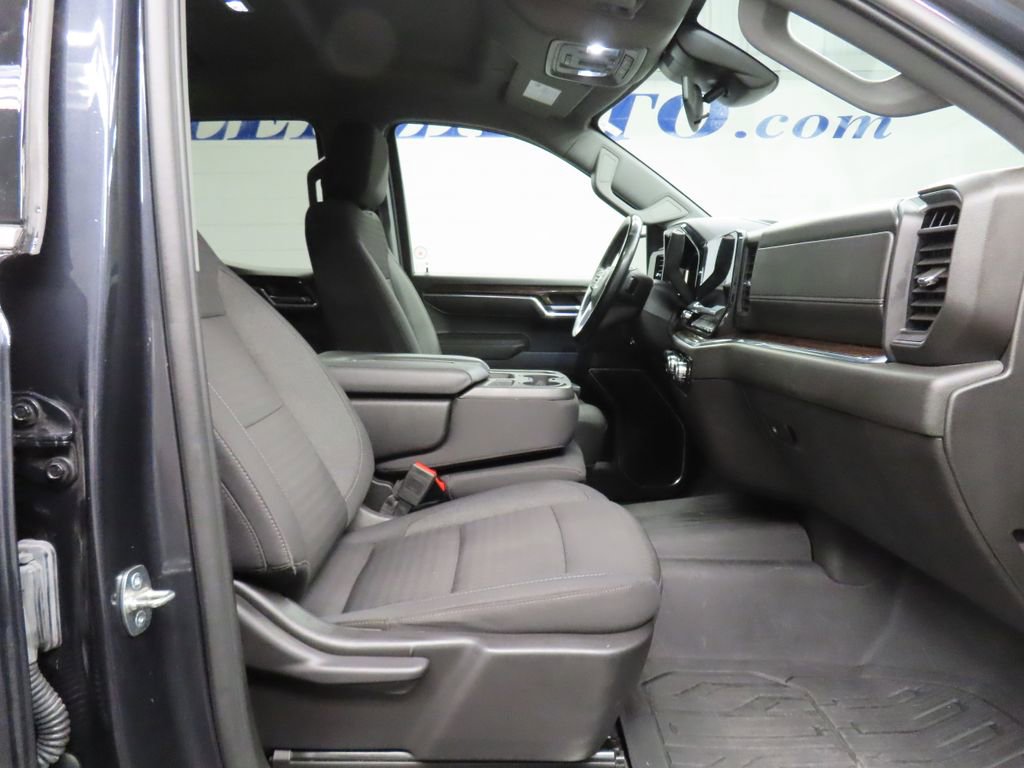 Used 2023 GMC Sierra 1500 SLE w/ Preferred Package image 21