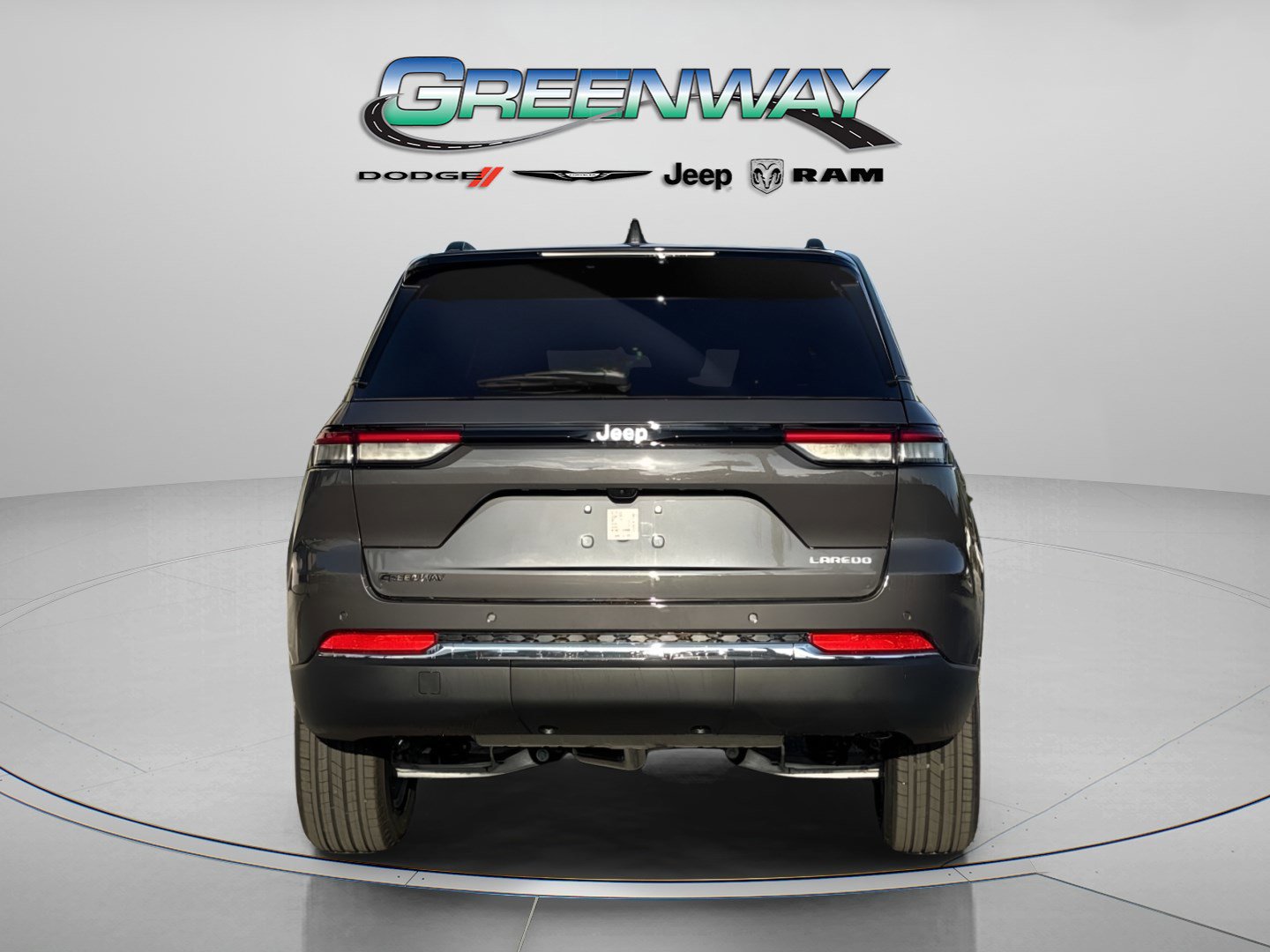 New 2025 Jeep Grand Cherokee Laredo image 3