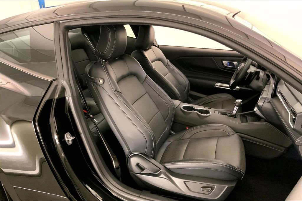Used 2024 Ford Mustang GT Premium image 6