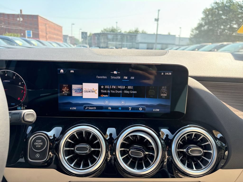 New 2026 Mercedes-Benz GLA 250 4MATIC image 23