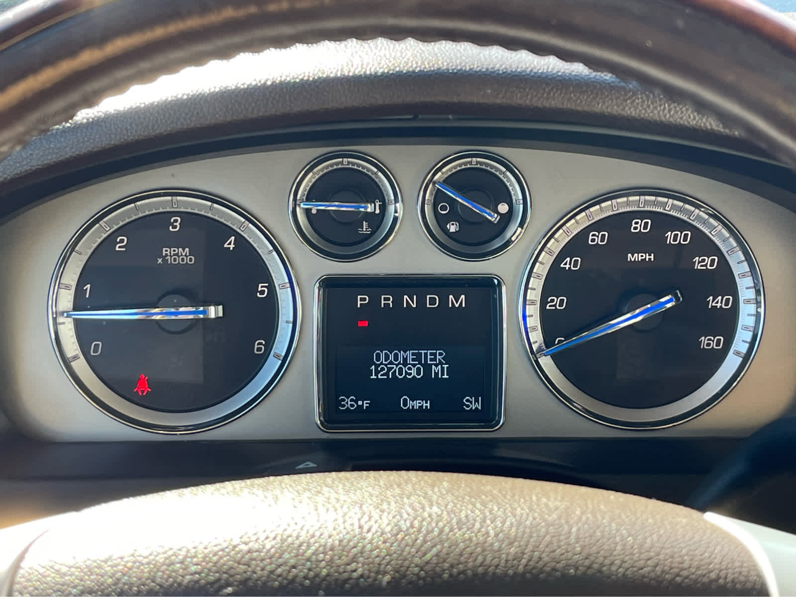 Used 2014 Cadillac Escalade Premium image 12