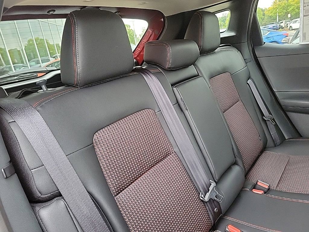 New 2026 Nissan Kicks SR w/ SR Premium Package AWD/4WD image 17