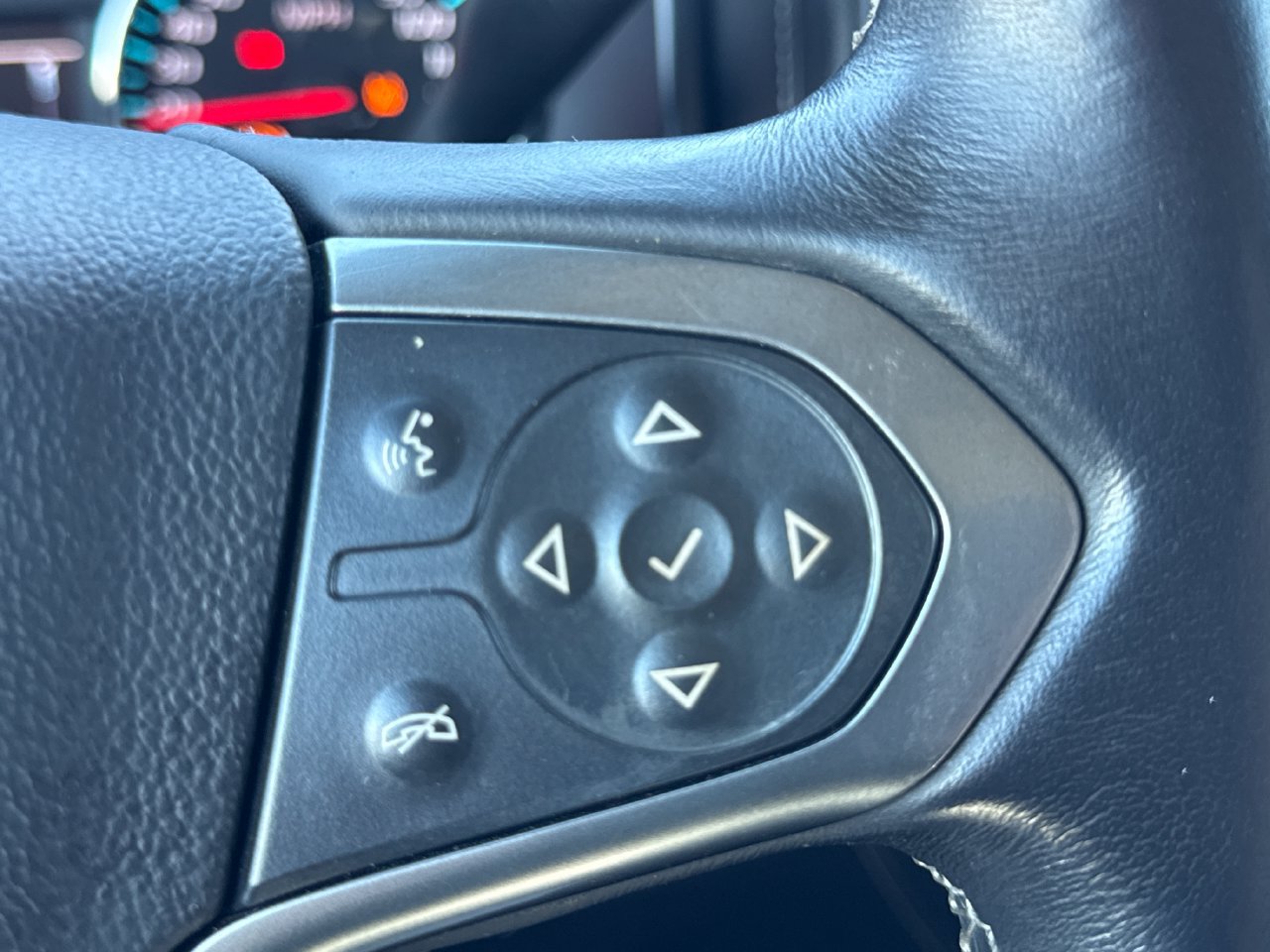 Used 2016 Chevrolet Silverado 2500 LTZ AWD/4WD image 28
