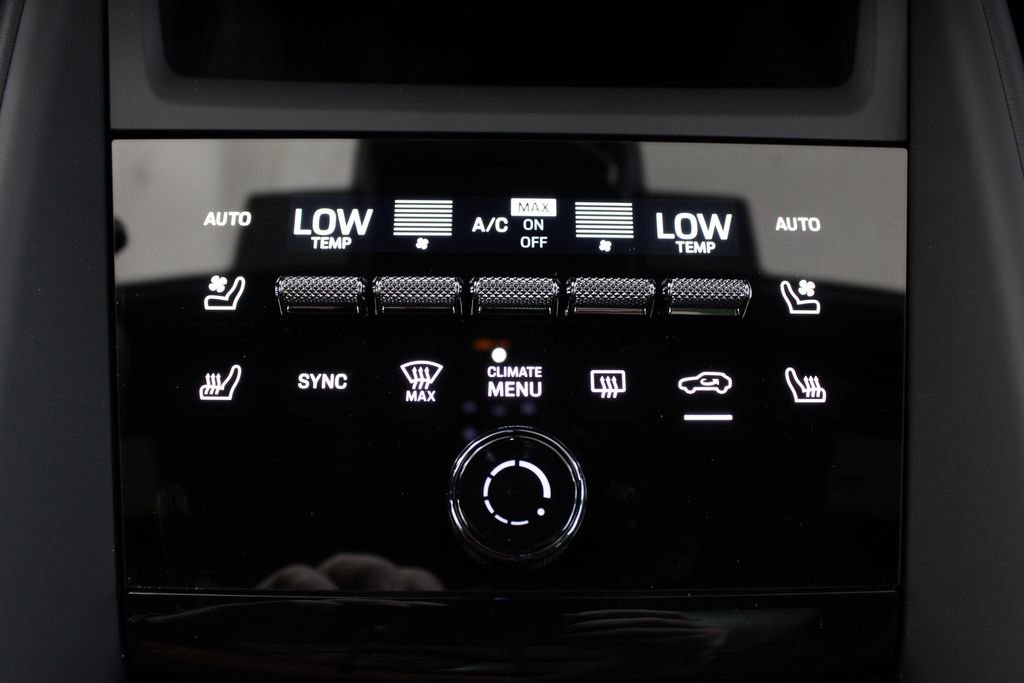 New 2024 Porsche Macan 4 Electric image 36