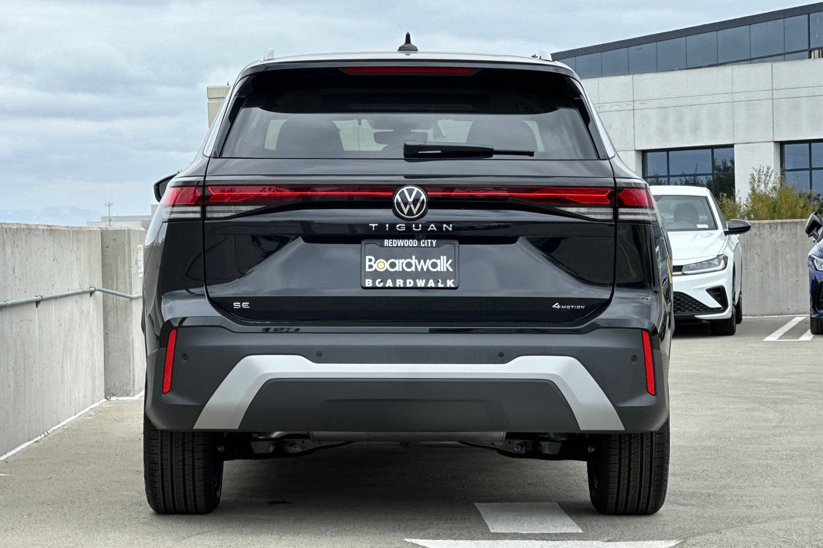 New 2026 Volkswagen Tiguan SE AWD/4WD image 5