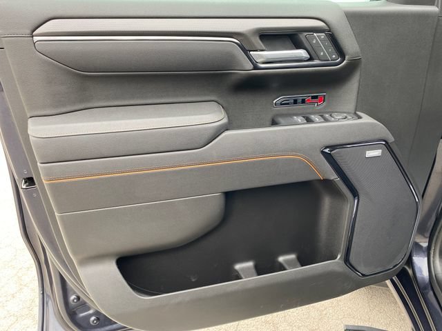 Used 2025 GMC Sierra 1500 AT4 w/ Technology Package AWD/4WD image 10