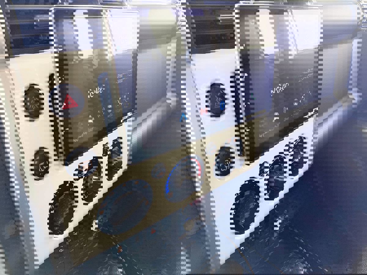 Used 2013 Toyota FJ Cruiser 4WD image 49