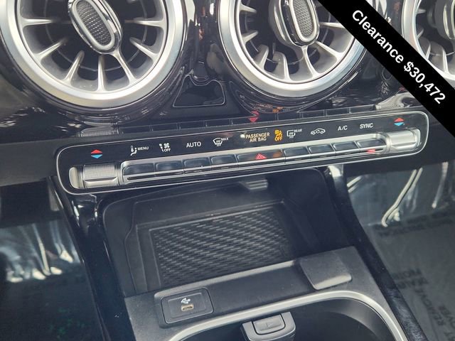 Used 2025 Mercedes-Benz CLA 250 4MATIC image 39