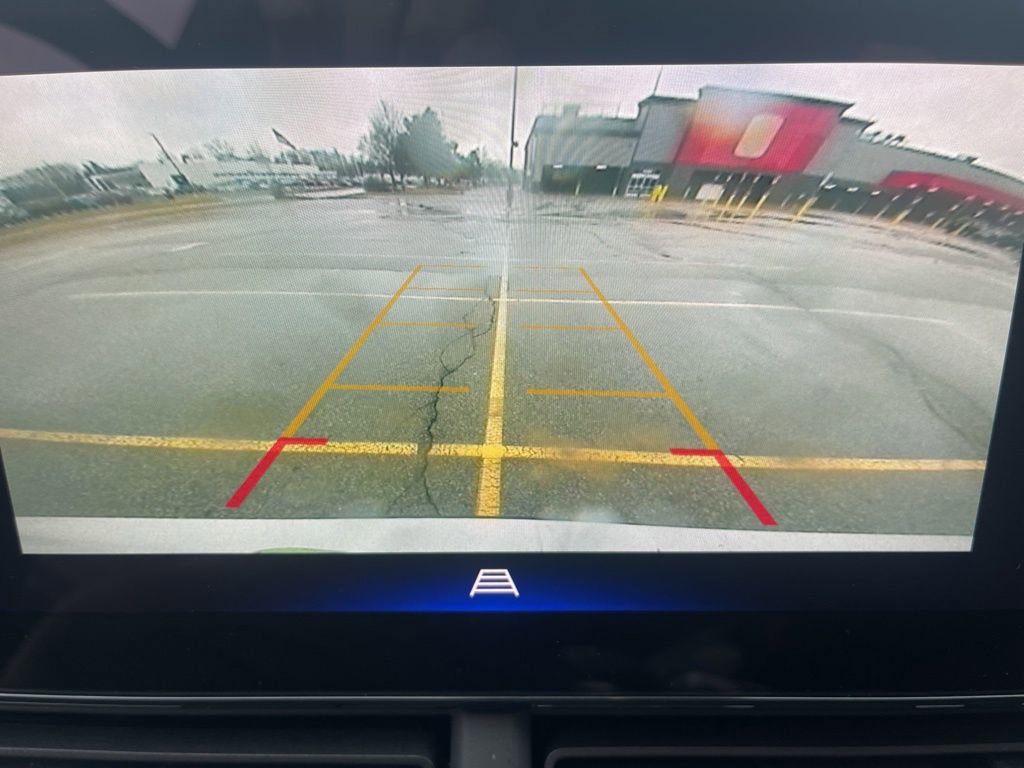 Certified 2024 Chevrolet Trax ACTIV w/ Sunroof Package image 17