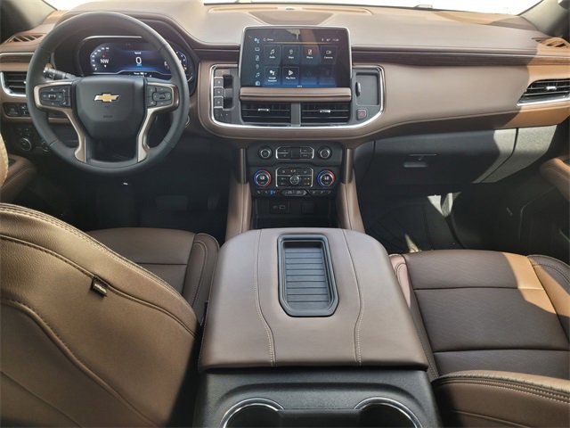Used 2023 Chevrolet Suburban High Country image 11
