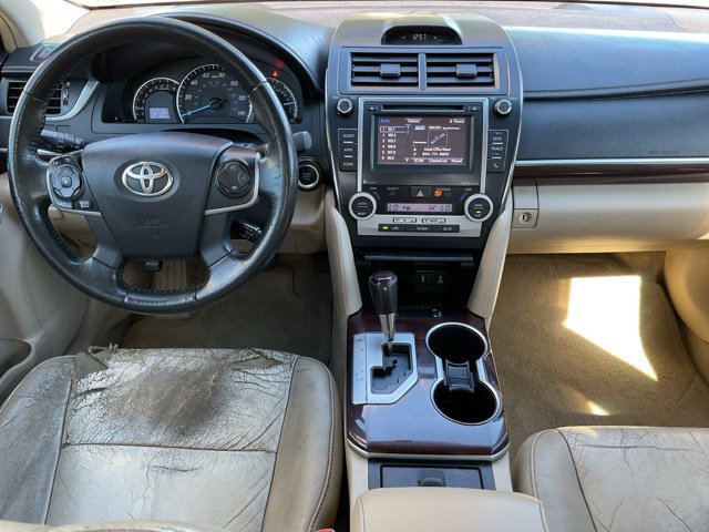 Used 2014 Toyota Camry XLE w/ Leather Package FWD image 16