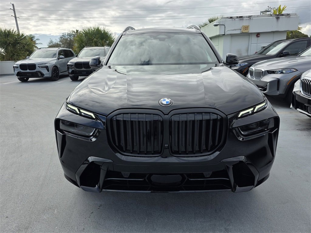 New 2026 BMW X7 xDrive40i w/ M Sport Package video 2