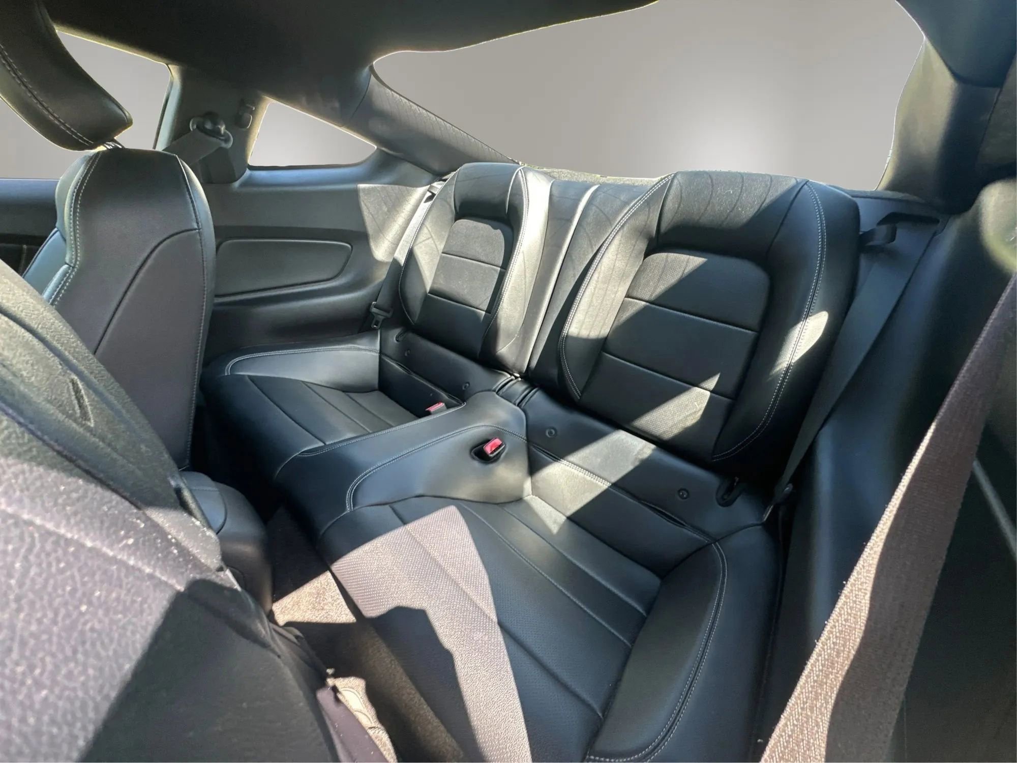 Used 2016 Ford Mustang GT Premium RWD image 14