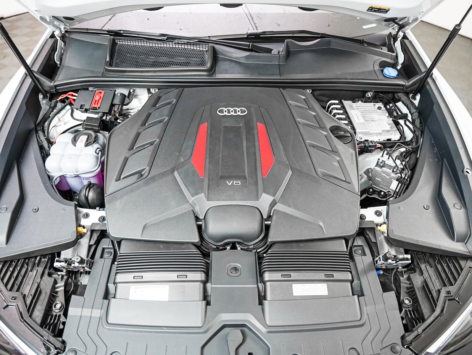 New 2026 Audi SQ8 Prestige image 4