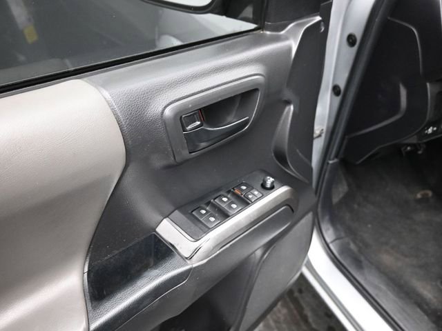 Used 2022 Toyota Tacoma SR5 image 14