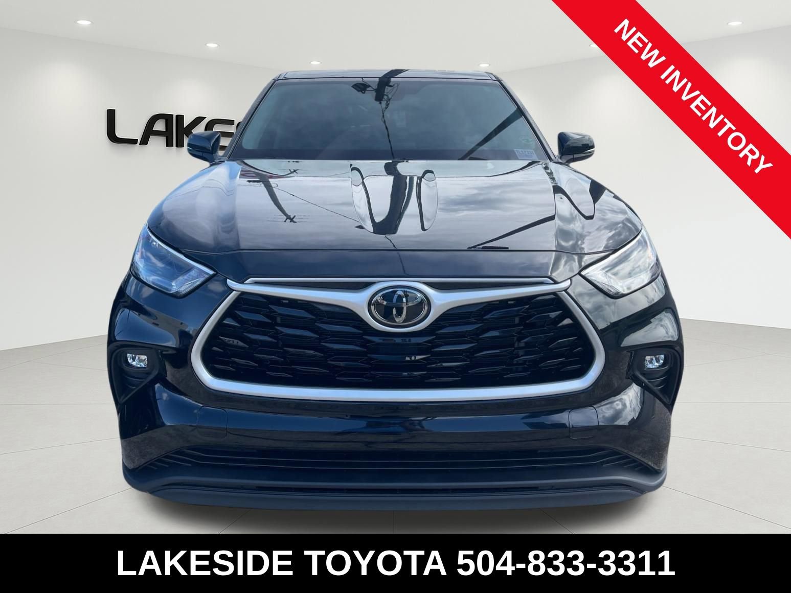 Used 2023 Toyota Highlander LE image 9