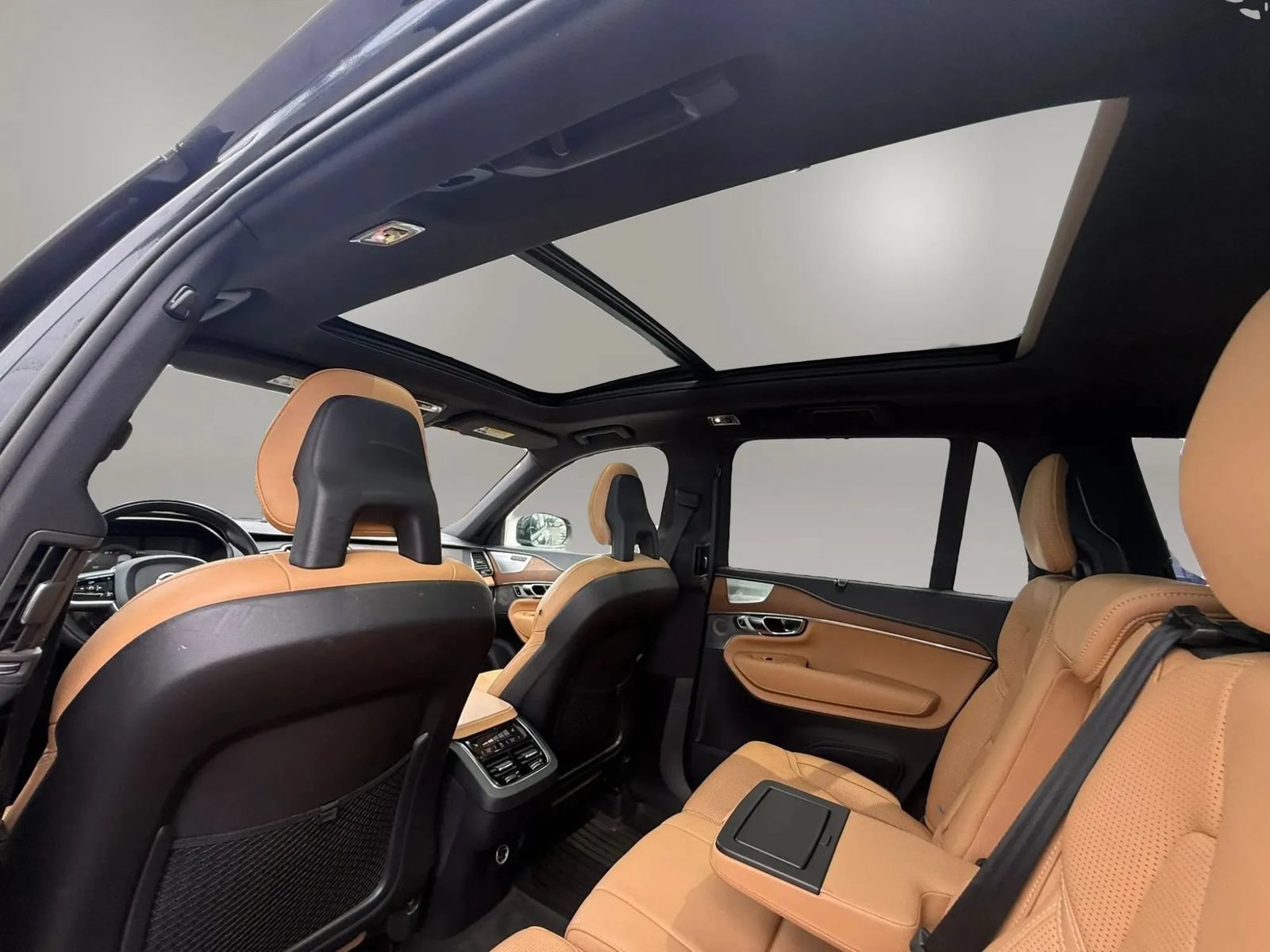Used 2017 Volvo XC90 T6 Inscription w/ Vision Package AWD/4WD image 40