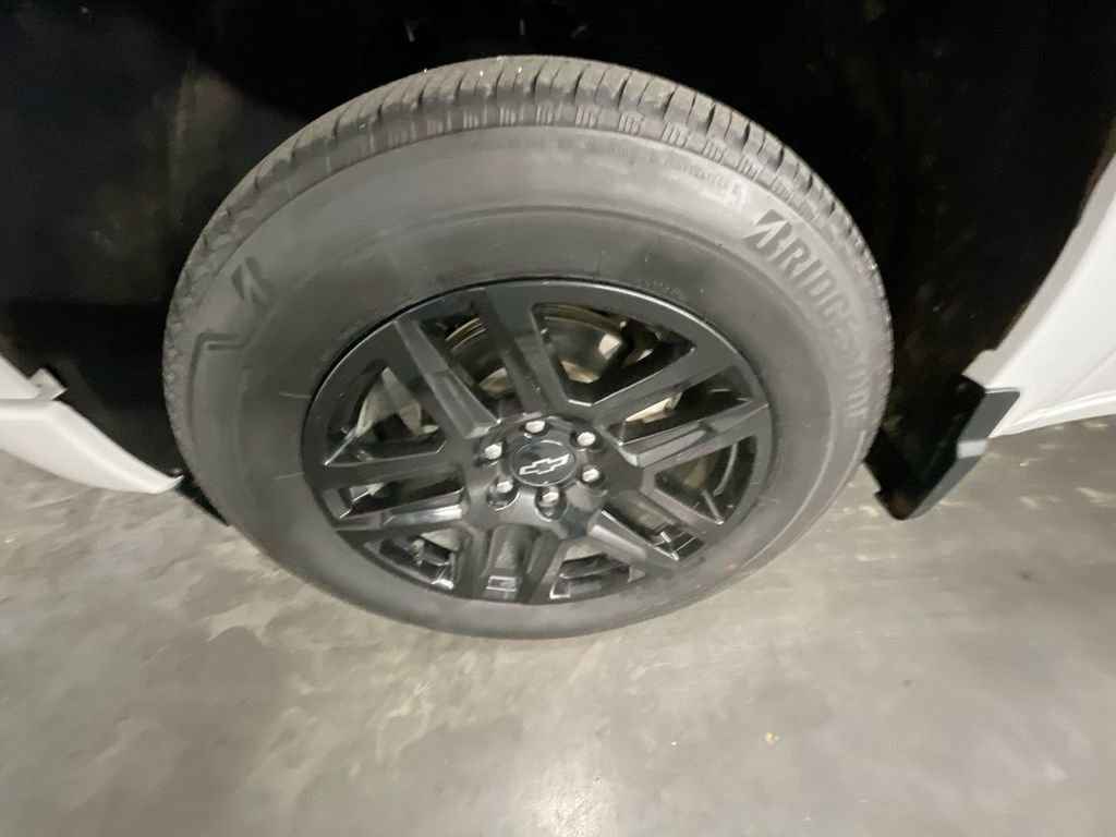 Used 2023 Chevrolet Silverado 1500 Custom image 30