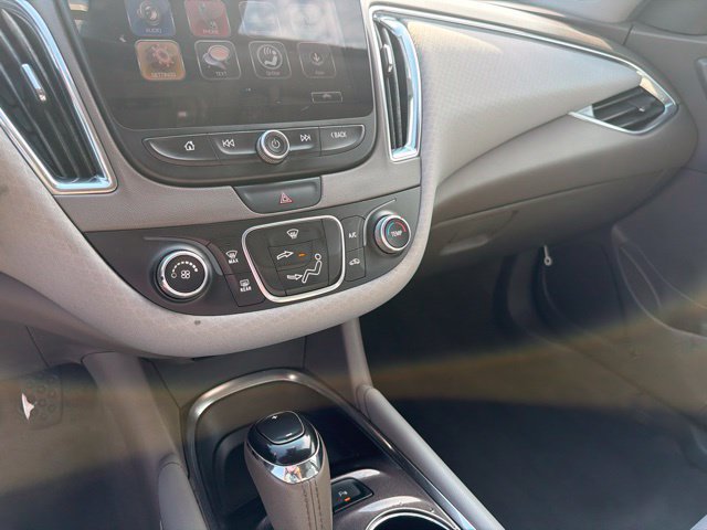 Certified 2017 Chevrolet Malibu LT w/ Driver Confidence Package FWD image 19