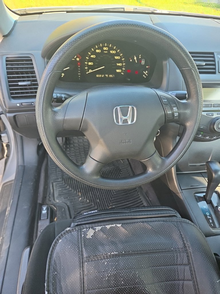 Used 2006 Honda Accord VP image 8