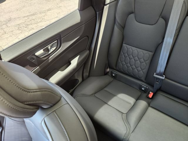 New 2026 Volvo XC60 T8 Plus w/ Climate Package AWD/4WD image 13
