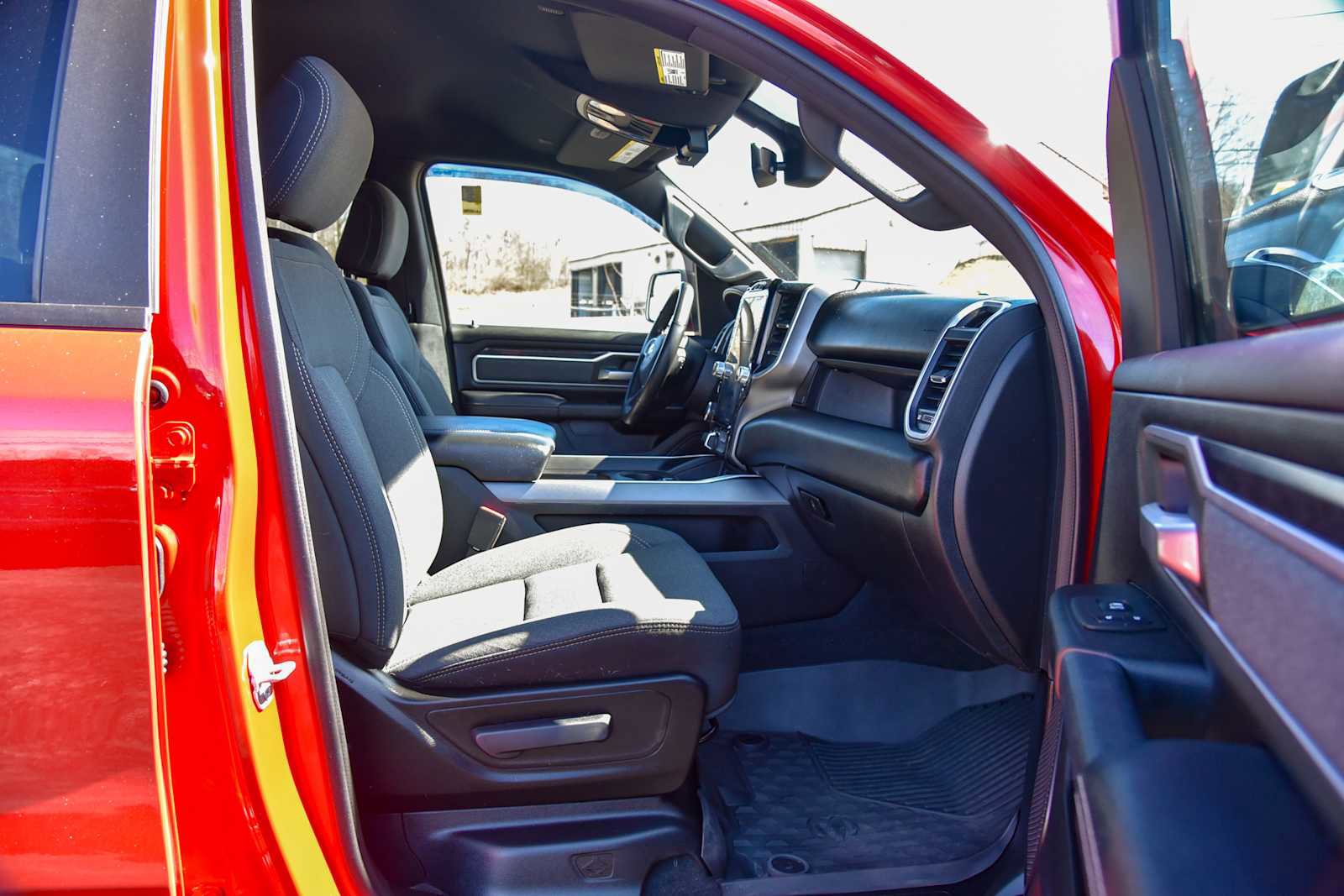 Used 2022 RAM 1500 Big Horn AWD/4WD image 9